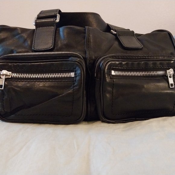 SOLD/ Chloe black leather Betty handbag - Picture 2 of 16